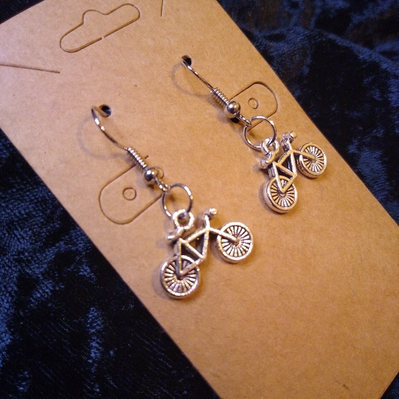 Handcrafted Bicycle Earrings 🚲 - Picture 1 of 3